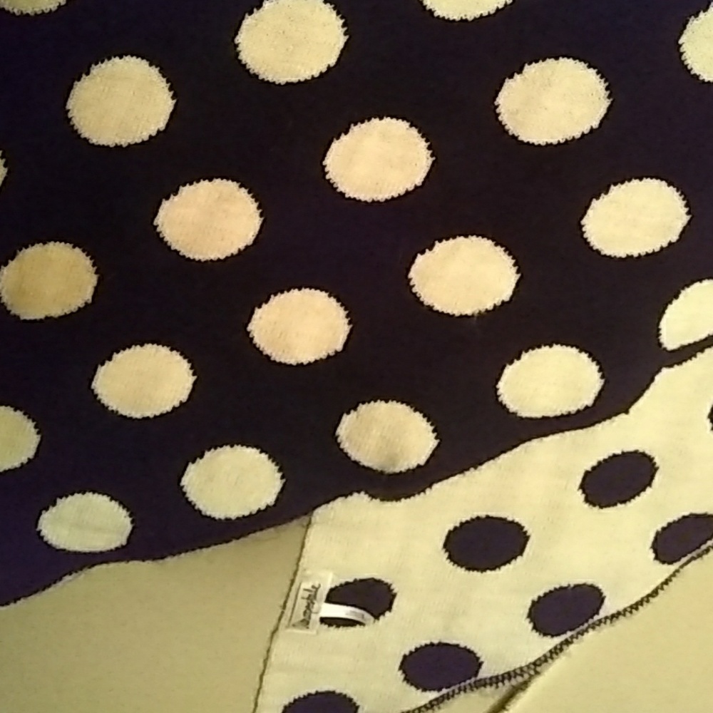 Aeropostale Scarf/shawl/wrap black/white polka dot